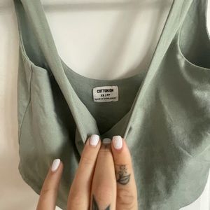 Cotton on crop tanks, 2 for $20 never worn!!